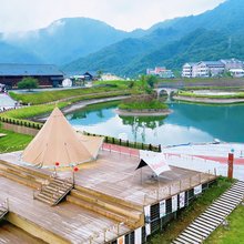 深呼吸西岭雪山露营地