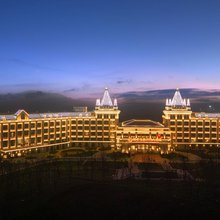 湖北文旅灵玲大酒店