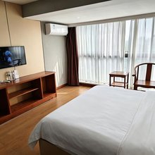 呈居酒店(淮安涟水滨河吾悦广场店)