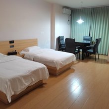 龙河鑫商务酒店