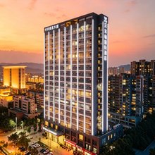 龙南沃尔顿国际酒店(市政府万达广场店)