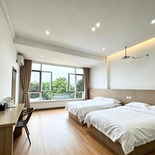 逸家民宿(蓬莱阁海洋极地世界店)