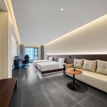赤潮电竞酒店(武汉武胜路上海商城店)