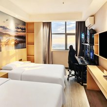 亚信电竞酒店(杭州华中南路地铁站店)