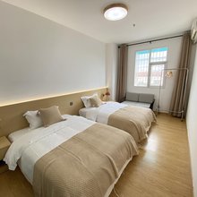 厦门柒月公寓(集美学村店)