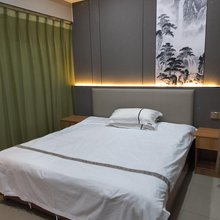 江盛商务宾馆(共青城高铁站店)