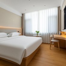 禾枫假日酒店(保山永昌路店)