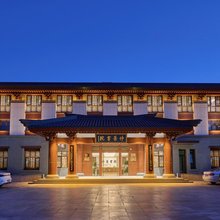 南阳仲景书院酒店(医圣文化园万达广场店)