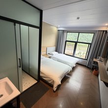 翠溪山居民宿(石板岩小镇店)