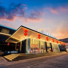 蓝色海岸国际酒店(广州白云火车站三元里地铁站店)
