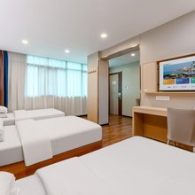 华兴铭悦酒店(南昌八一广场火车站店)