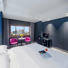美娱·星峰电竞酒店(宝鸡站开元商城店)