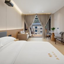 犇壕民宿(茂县叠溪宝石小镇店)