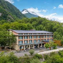 九寨沟半山月舍智能酒店(九寨沟景区店)
