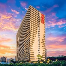 泊尊·雲境高空酒店(龙湖时代天街袁家岗地铁站店)