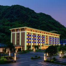 泊廷盐碘温泉酒店