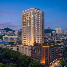 昊丽酒店(贵阳喷水池太平路网红街店)
