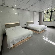 吞榜九灵天窗民宿