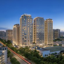 西安高新六路万象汇逸扉酒店