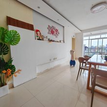 苏苏里女生青年旅舍(广西大学地铁站店)