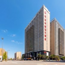 成都金府华美达大酒店(欢乐谷新桥地铁站店)