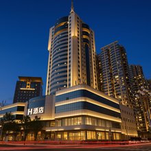 H酒店(太原迎泽大桥理工大学地铁站店)