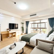 自在居服务式公寓(杭州西湖区古翠路地铁站店)