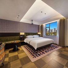 品尚|设计师酒店(省耕文化公园合景广场店)