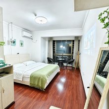 贵阳小海豚民宿(花果园购物中心店)