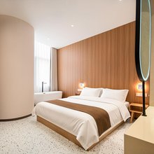 谷夏设计师酒店(徐州户部山丰储美食街店)