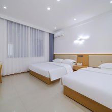 佑来民宿(开封万岁山大宋武侠城黄河悬河文化展示馆店)
