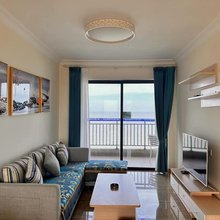 郁金香一线海景轻奢公寓(鼎龙湾海洋主题水世界店)