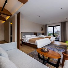 世外尊庐 Garden Art Villa 设计师轻奢供氧美宿(独克宗古城店)
