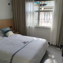 逸源民宿(老君山店)