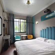 星辰影院酒店(武汉科技大学黄家湖校区湖北中医药大学店)
