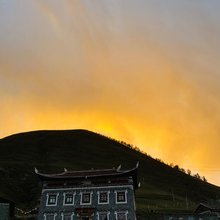 新都桥秋勇客栈