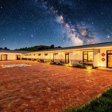 Aurora·葛根高勒｜万里青川设计师美宿(乌兰布统草原景区店)