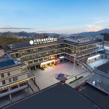 扎西达吉星空大酒店