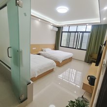 鸿运客栈