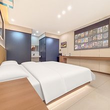 灵镜艺栈民宿(茶卡店)