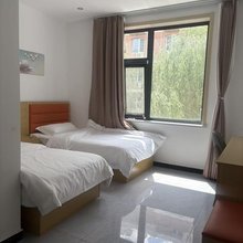 Home青年酒店(良乡大学城西地铁站店)
