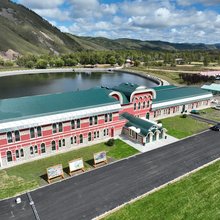古营河自驾露营度假区