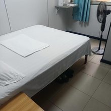 豪华住宿(广州番禺钟村地铁站店)