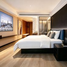 云深酒店(贵阳会展中心悦然广场店)