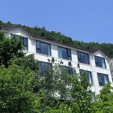 半山揽月民宿(老君山景区店)