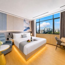 深圳傲酷智能科技酒店(阳台山地铁站大浪商业中心店)