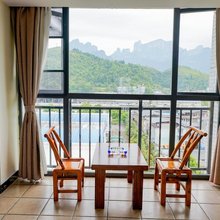张家界夜泊禾田风格主题客栈(天门山国家森林公园店)