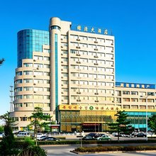 延吉绿源大酒店(延边大学网红墙店)