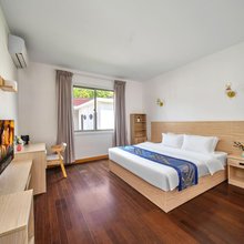 湖光逸典酒店(淀山湖店)