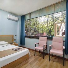爱琴海宾馆(重庆花卉园地铁站店 )